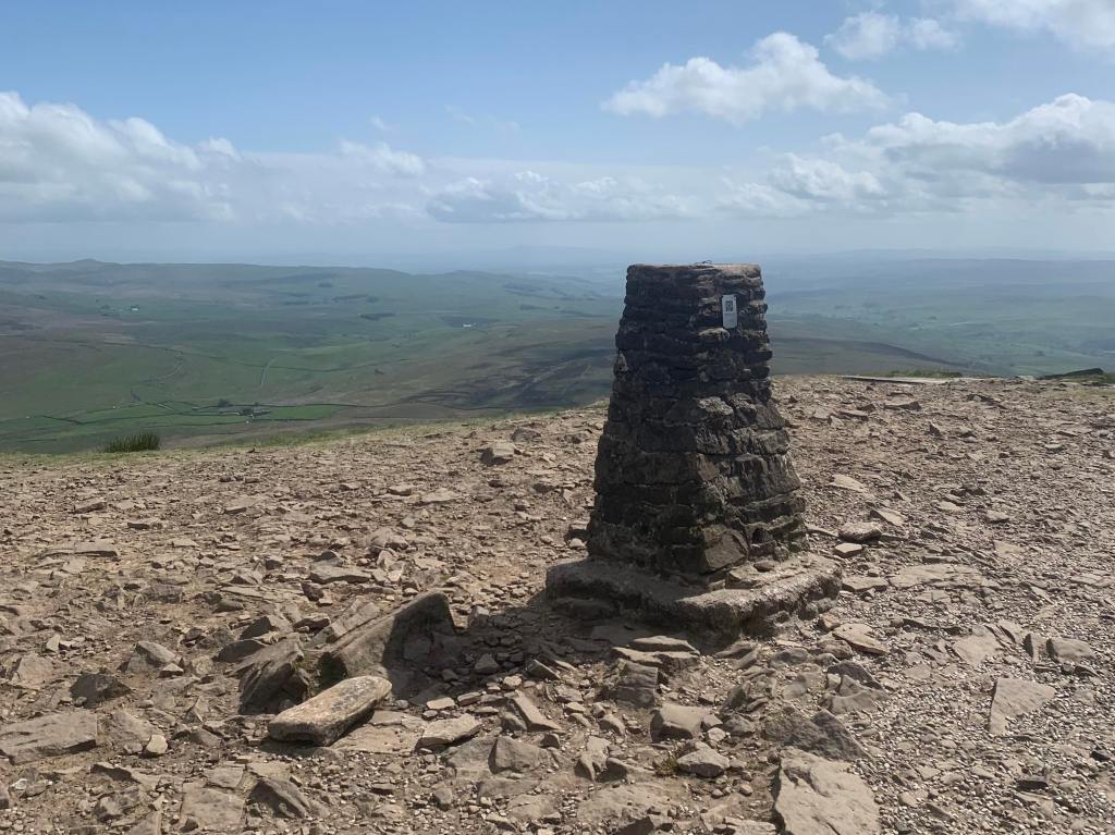 Settle to Horton-in-Ribblesdale (via Pen y Ghent) | Yorkshire&nbsp;Dales